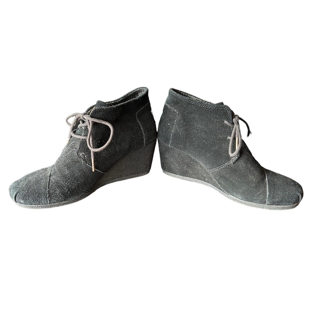 **3 for $30** 
Black suede Toms Desert wedge